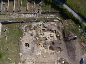 Il piazzale del Santuario di Ercole, luglio 2011. Foto Soprintendenza Archeologia dell'Abruzzo