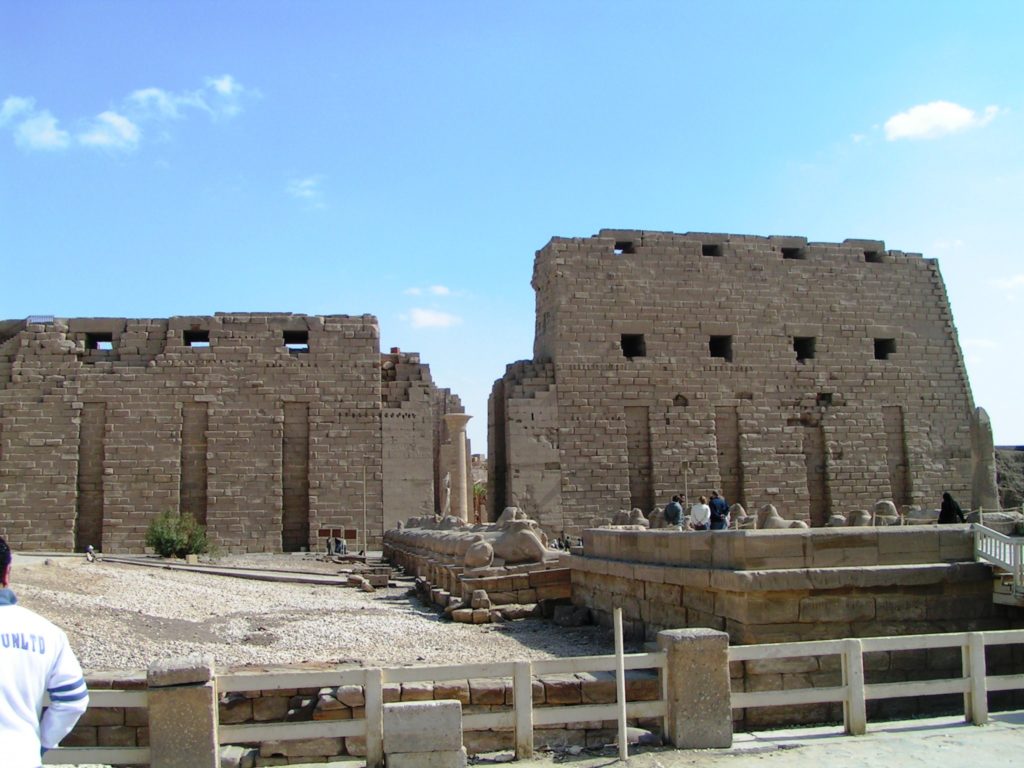 Tempio di Karnak, I pilone