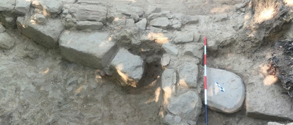 Lo scavo archeologico dove è stata rinvenuta la stele; foto di Mugello Valley Project
